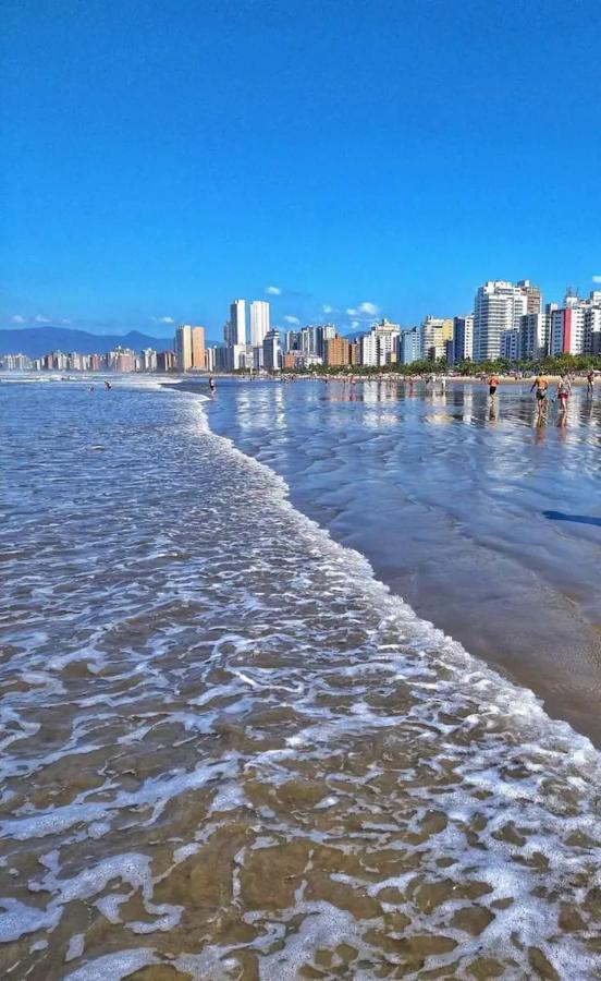 casa perto de praia e comércio ao lado Praia Grande (Santos) Exterior foto